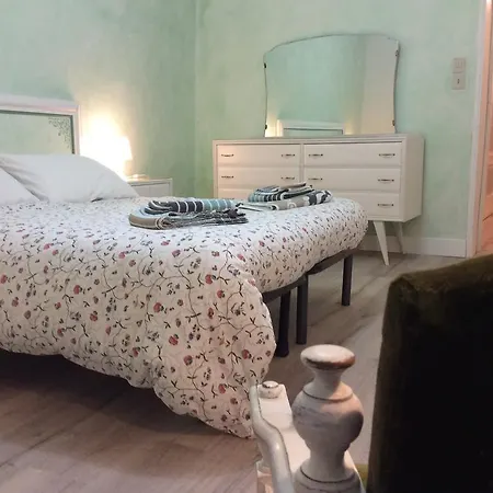 게스트하우스 레 카메레 디 카사 카산드라 3*